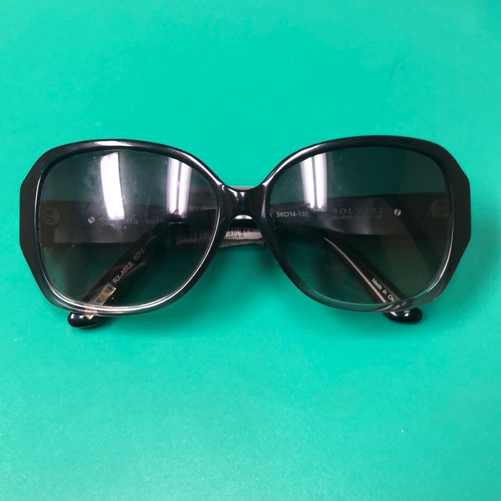 Woman’s Sunglasses